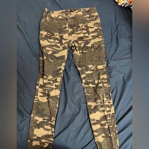 Forever21 camo pants
